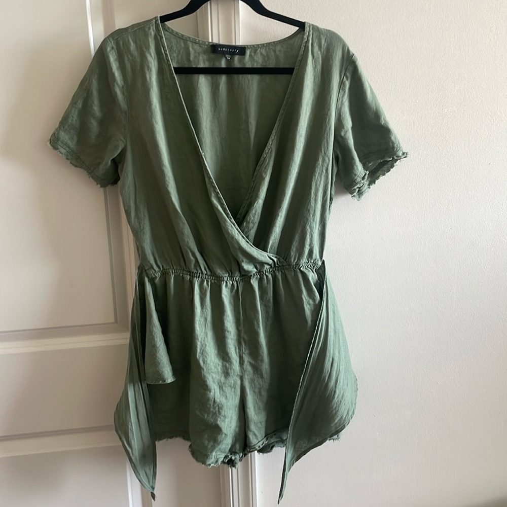 BOUTIQUE XS GREEN ROMPER